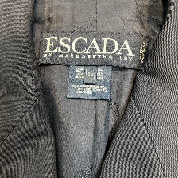 Escada by Margaretha Ley Vintage Wool Blazer with Gold Star Buttons - Picture 3 of 8
